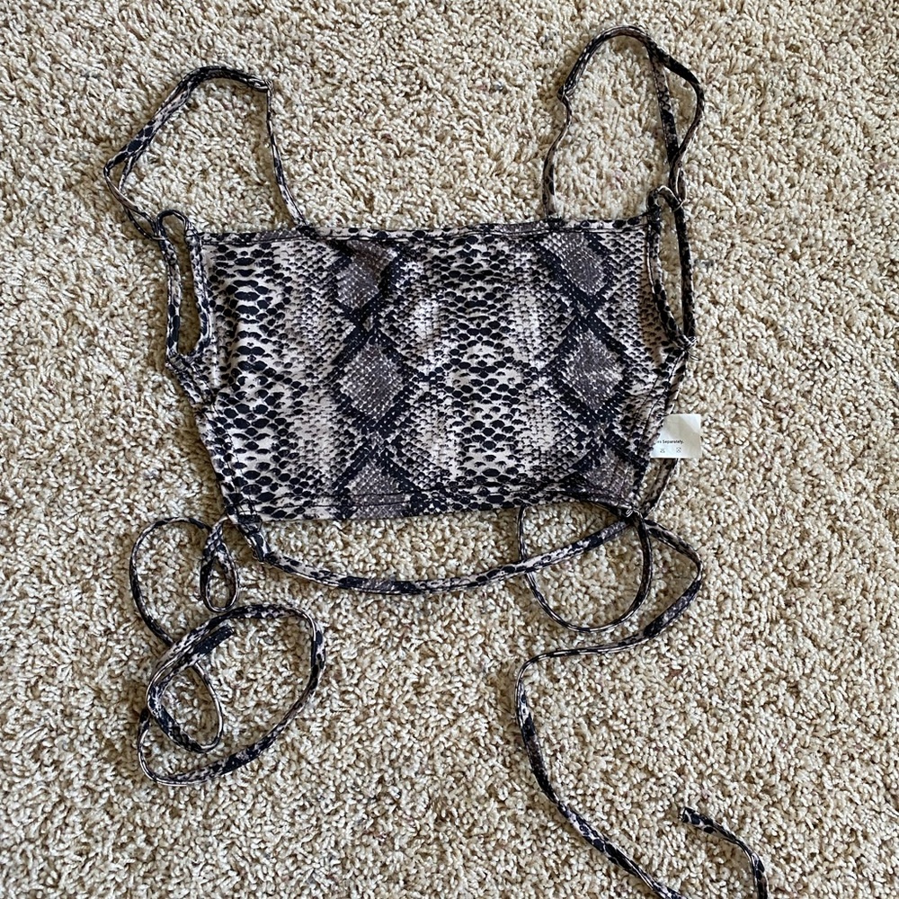Crop Top, Open Back